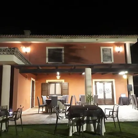 住宿加早餐酒店 Casale Degli Ulivi Cirò Marina