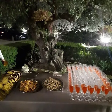 Casale Degli Ulivi Bed & Breakfast